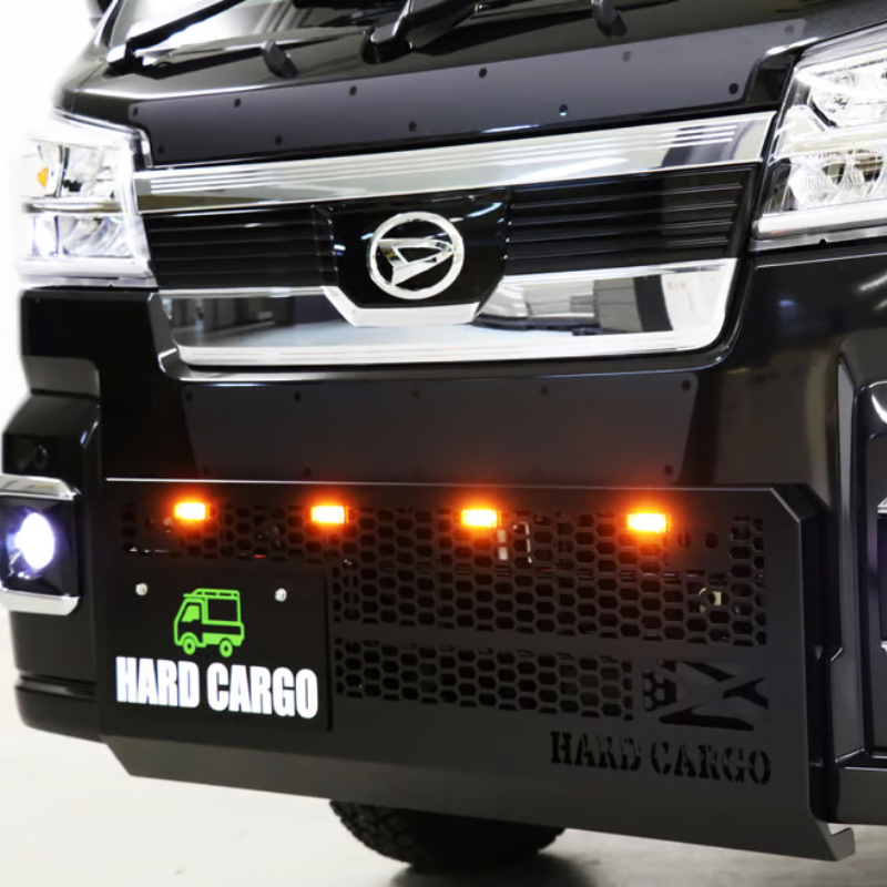 タフ仕様 フロントグリル (ブラック塗装 スモークアンバーLED) LEDスキッドグリル ハイゼットトラック ジャンボ S500系 後期 MC後 R3/12- HARD CARGO