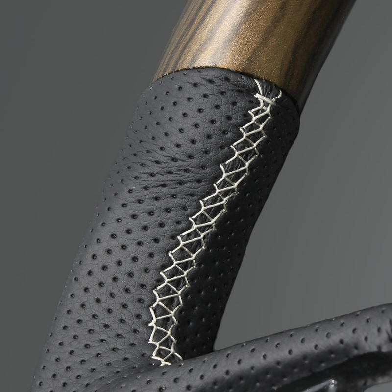 高品質の証ユーロステッチ採用 (ウォールナット茶木目xシルバーステッチ) 純正交換ガングリップステアリング カローラクロス 210系 R3/9- LS205