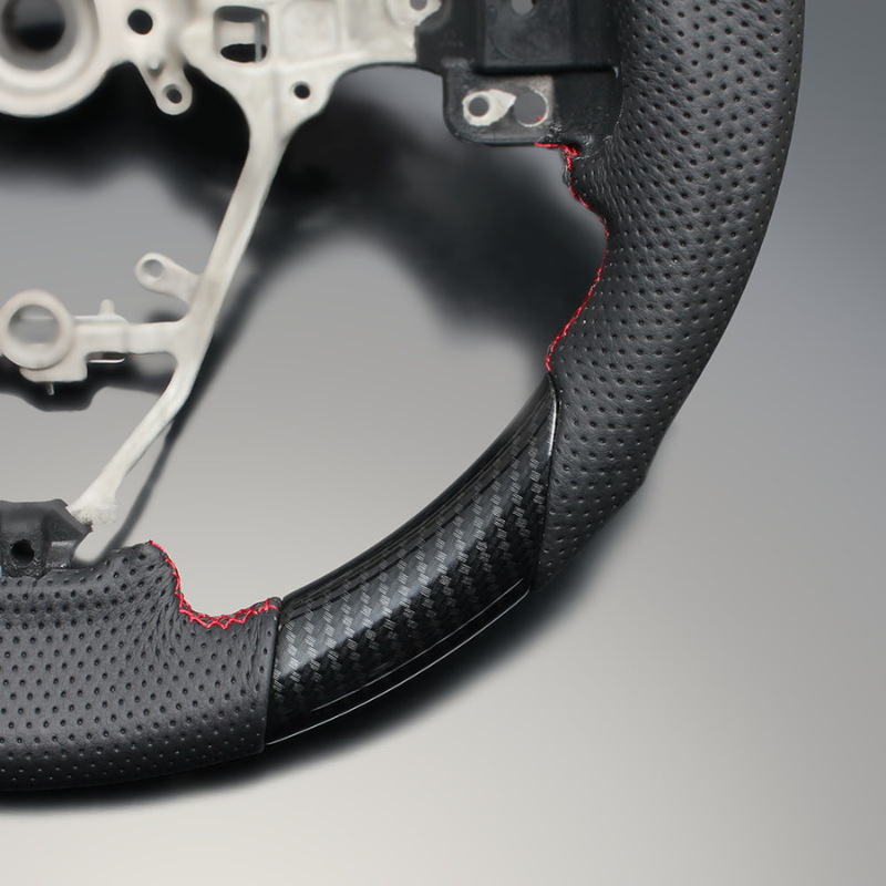 高品質の証ユーロステッチ採用 (カーボン調xレッドステッチ) 純正交換ガングリップステアリング カローラフィールダー/アクシオ 160系 H24/5- LS194