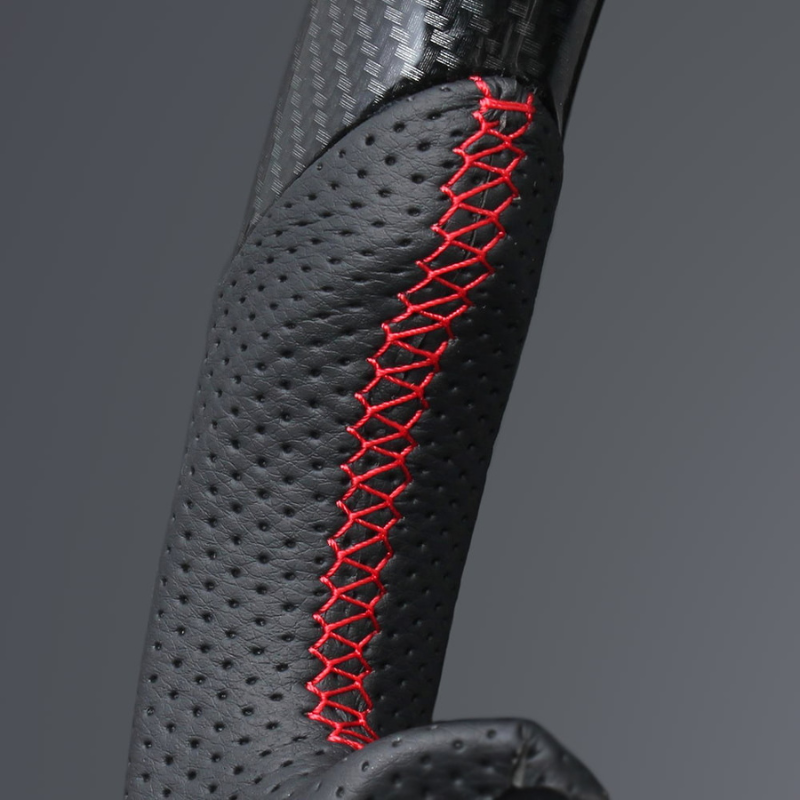 高品質の証ユーロステッチ採用 (カーボン調xレッドステッチ) 純正交換ガングリップステアリング 86/GR86 ZN6/ZN8 H28/-R6/4 LS241