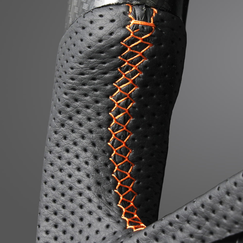 高品質の証ユーロステッチ採用 (カーボン調xオレンジステッチ) 純正交換ガングリップステアリング デリカD5 CV系 後期 R1/2- LS300