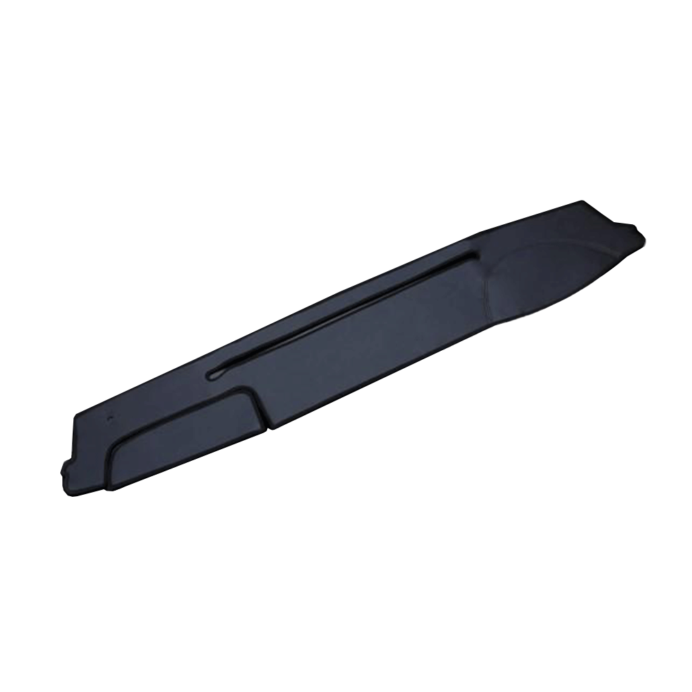(ブラックレザー×レッドステッチ) プレミアムダッシュマット ハイエース / レジアスエース 200系 3型 前期 ワイド車用 FEGGARI DM200BKRW