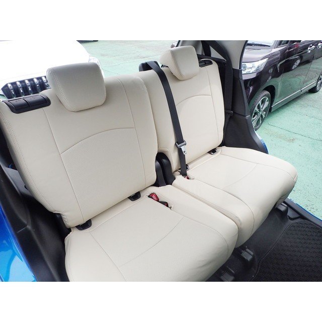 【アイボリー】Clazzio クラッツィオ シートカバー Clazzio Jr XBEE クロスビー (H29/12-) パーソナルテーブル有り車用