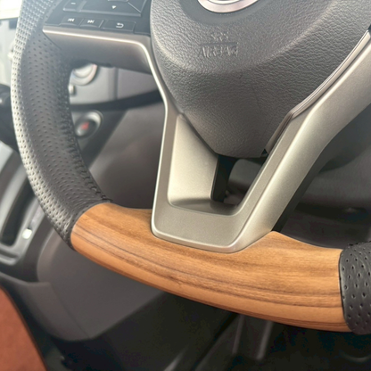 純正D型ステアリングに対応 (ナチュラルウッド) スポーツステアリング ノート E12後期 H28/11-R2/12 YourParts e0287 コンビレザーで内装が豪華に