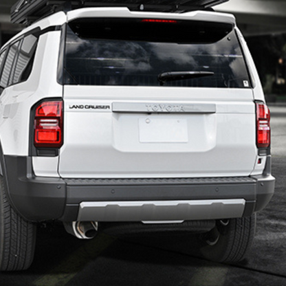 リアバンパーと統一感を (マットブラック) テールランプフレームガーニッシュ2P 左右セット ランドクルーザー 250系 R6/4- LANBO WD104171