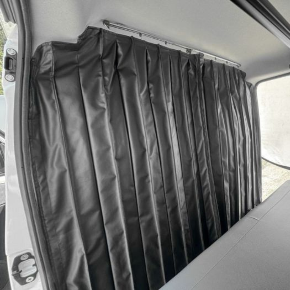 後列のプライベートを守る (ブラック) 間仕切りカーテン タウンエース S403後期 R2/9- SHINKE f5349c01 GL / DX 車 カスタム パーツ 冷房が効く