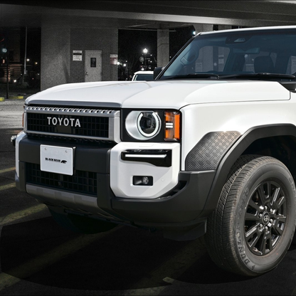 武装的ビジュアル (マットブラック) フロントフェンダーガーニッシュ 左右2Pセット ランドクルーザー 250系 R6/4- WD104205 ABS樹脂 車 カスタム パーツ