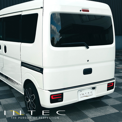 LEDテールレンズ買い替えるならこのデザイン (レッドレンズ/クローム) フルLEDテールランプ エブリイバン DA64V H17/8- INTEC Eマーク取得