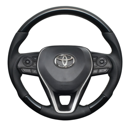 高品質の証ユーロステッチ採用 (ピアノブラックxシルバーステッチ) 純正交換ガングリップステアリング カローラクロス 210系 R3/9- LS186