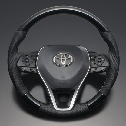 高品質の証ユーロステッチ採用 (ピアノブラックxシルバーステッチ) 純正交換ガングリップステアリング カムリ 70系 H29/7-R5/12 LS186