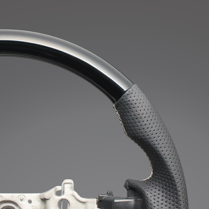 高品質の証ユーロステッチ採用 (ピアノブラックxシルバーステッチ) 純正交換ガングリップステアリング オーリス 180系 H24-H30/3 LS193