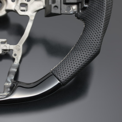 ユーロステッチ採用 (ピアノブラックxシルバーステッチ) ガングリップステアリング ルーミー 900系 R2/9-後期専用 LS198 トール/ジャスティ取付可