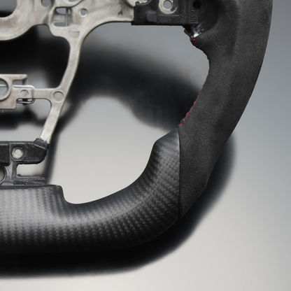 最上位モデル (マットリアルカーボン×アルカンターラBK×レッドユーロステッチ) 純正交換ガングリップステアリング GRヤリス 10系 LS208 GR専用