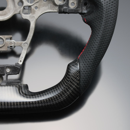 最上位モデル (艶ありリアルカーボン×本革グレー×レッドユーロステッチ) 純正交換ガングリップステアリング GRカローラ 10系 LS209 GR専用