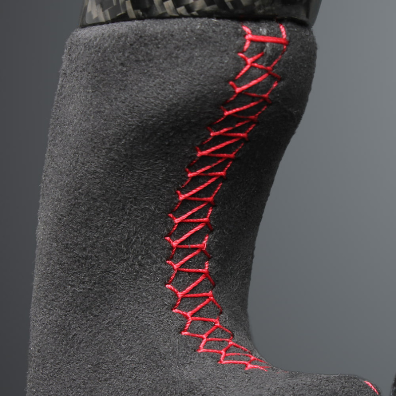 最上位モデル (艶ありリアルカーボン×アルカンターラBK×レッドユーロステッチ) D型ガングリップステアリング プリウス  60系 Gグレード専用 LS215