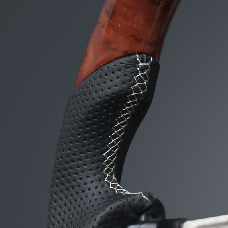 高品質の証ユーロステッチ採用 (茶木目 x シルバーステッチ) 純正交換ガングリップステアリング ハイラックス 120系 H29/9- LS220 GRスポーツ取付可