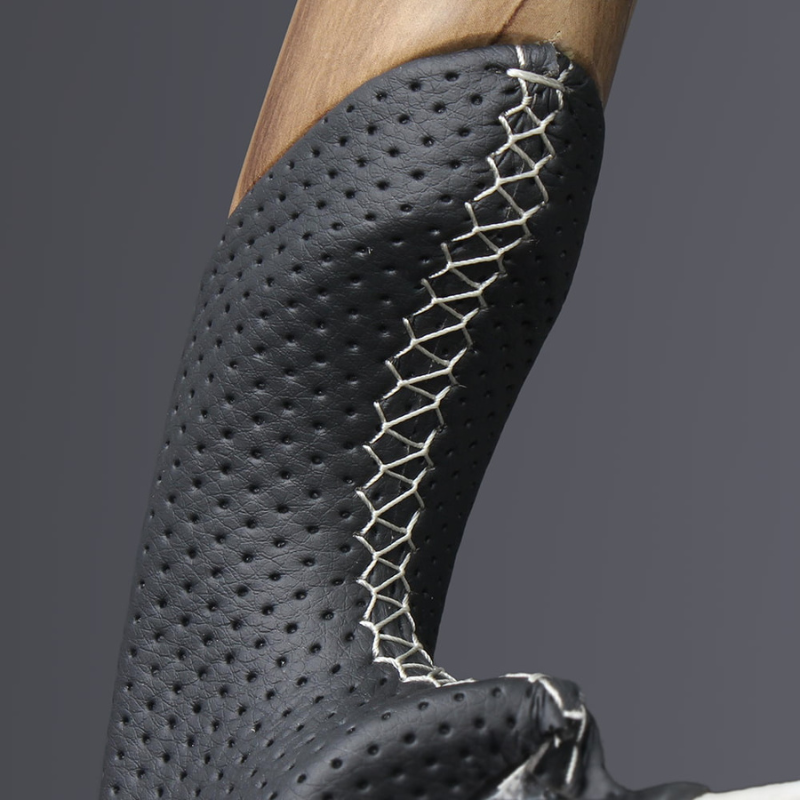 高品質の証ユーロステッチ採用 (マットアッシュブラウン x シルバーステッチ) 純正交換ガングリップステアリング ランクル   70系 R5/11- 現行モデル LS221