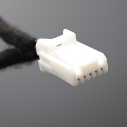 (マットリアルカーボン x アルカンターラBK x シルバーステッチ) 純正交換ガングリップステアリング ランクル  300系 R3/8- LS226 ヒーター対応