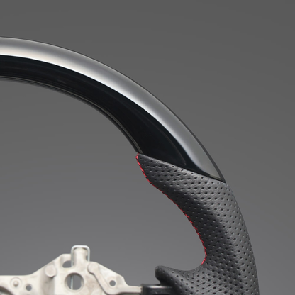 高品質の証ユーロステッチ採用 (ピアノブラックxレッドステッチ) 純正交換ガングリップステアリング 86/GR86 ZN6/ZN8 H28/-R6/4 LS240