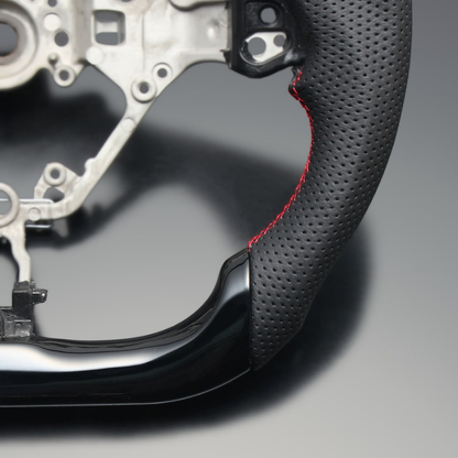 高品質の証ユーロステッチ採用 (ピアノブラックxレッドステッチ) 純正交換ガングリップステアリング 86/GR86 ZN6/ZN8 H28/-R6/4 LS240