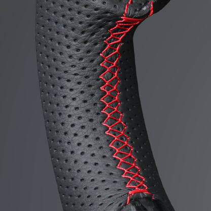 高品質の証ユーロステッチ採用 (カーボン調xレッドステッチ) 純正交換ガングリップステアリング 86/GR86 ZN6/ZN8 H28/-R6/4 LS241