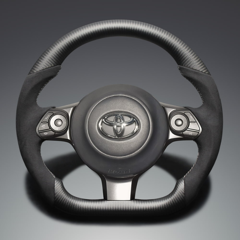 最上位モデル (マットリアルカーボン x アルカンターラBK x シルバーステッチ) 純正交換ガングリップステアリング 86/GR86 ZN6/ZN8 H28/-R6/4 LS243