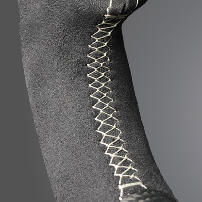 最上位モデル (マットリアルカーボン x アルカンターラBK x シルバーステッチ) 純正交換ガングリップステアリング 86/GR86 ZN6/ZN8 H28/-R6/4 LS243