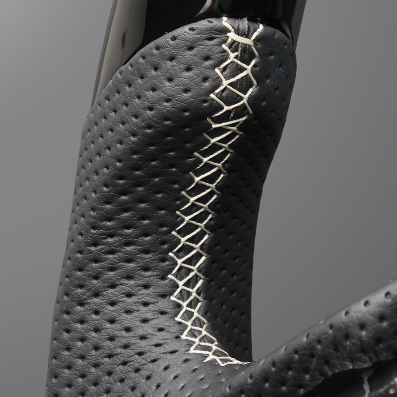 高品質の証ユーロステッチ採用 (ピアノブラックxシルバーステッチ) 純正交換ガングリップステアリング スープラ DB系 R1/5-R8/4 LS246