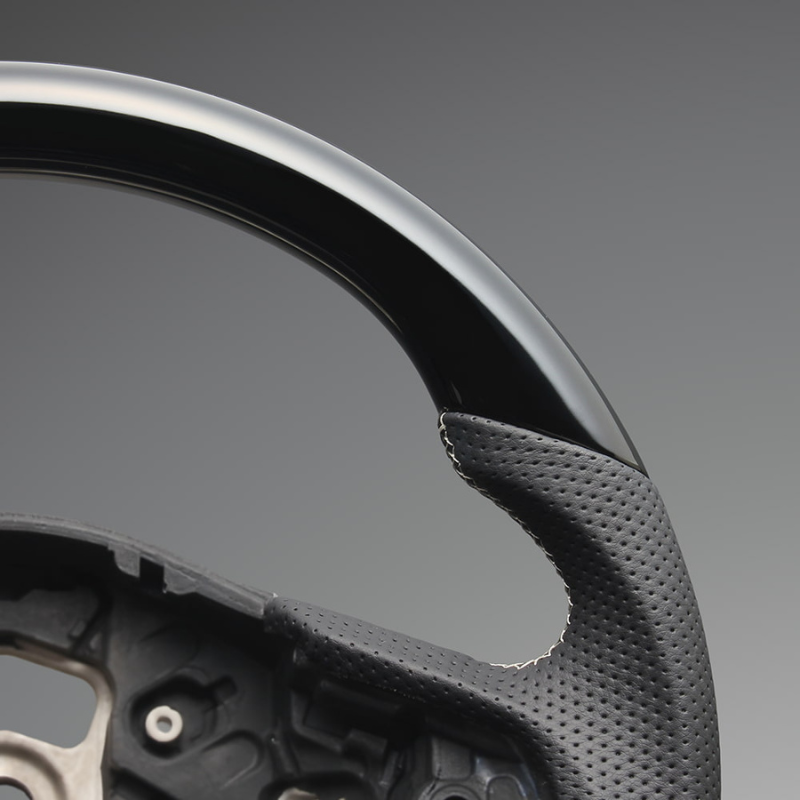 高品質の証ユーロステッチ採用 (ピアノブラックxシルバーステッチ) 純正交換ガングリップステアリング スープラ DB系 R1/5-R8/4 LS246