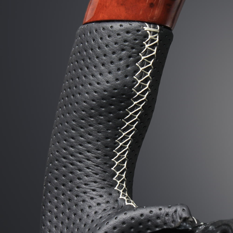 高品質の証ユーロステッチ採用 (茶木目xシルバーステッチ) 純正交換ガングリップステアリング ノート E12 H24/9-R2/12 LS253