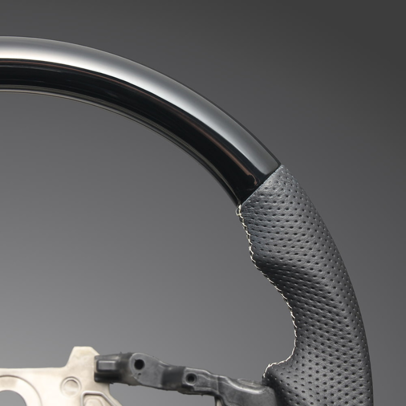 高品質の証ユーロステッチ採用 (ピアノブラックxシルバーステッチ) 純正交換ガングリップステアリング CR-V ZC8  R6/7- LS265