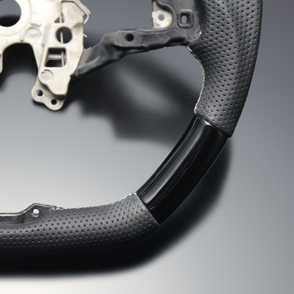 高品質の証ユーロステッチ採用 (ピアノブラックxシルバーステッチ) 純正交換ガングリップステアリング CR-V ZC8  R6/7- LS265