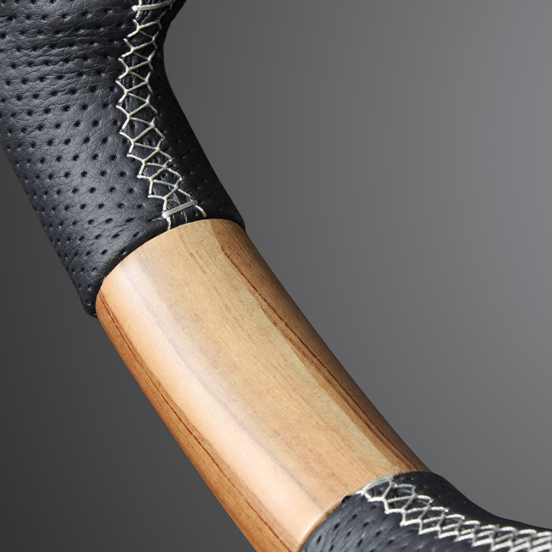 高品質の証ユーロステッチ採用 (マットアッシュブラウン x シルバーステッチ) 純正交換ガングリップステアリング CR-V ZC8  R6/7- LS269