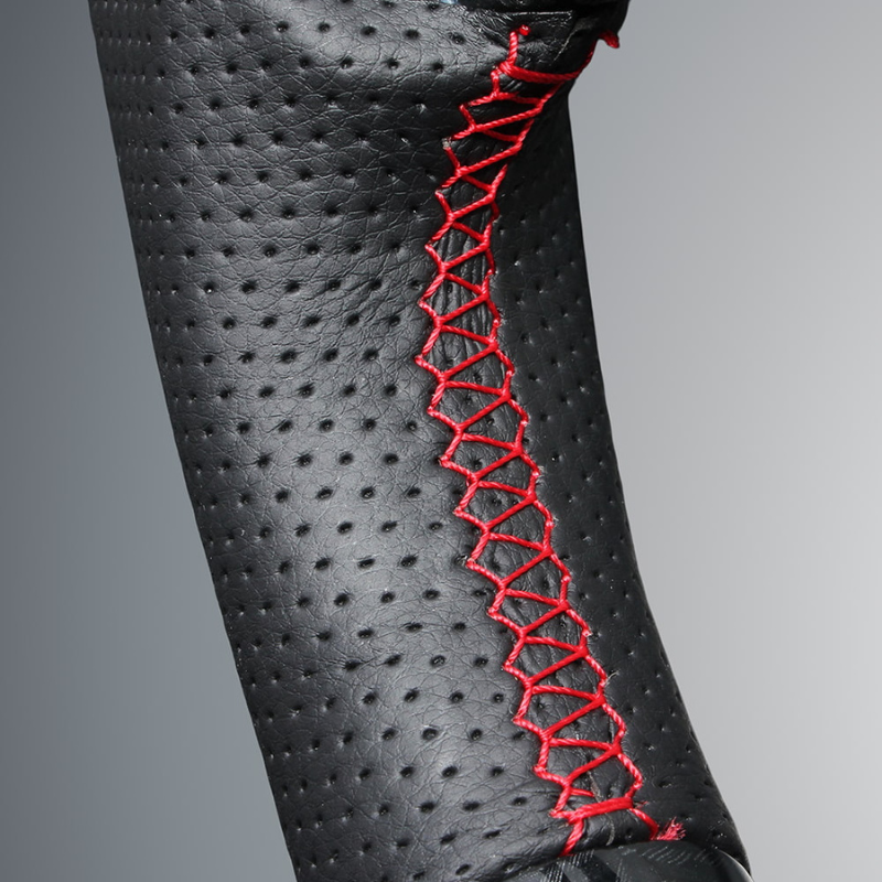 高品質の証ユーロステッチ採用 (カーボン調xレッドステッチ) 純正交換ガングリップステアリング アコード CY2 R6/3- LS273