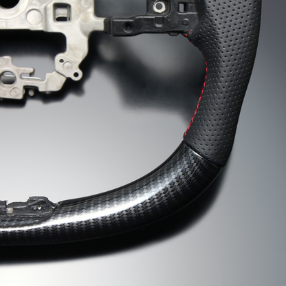 高品質の証ユーロステッチ採用 (カーボン調xレッドステッチ) 純正交換ガングリップステアリング シビック FL1/4/5  R3/9- LS273