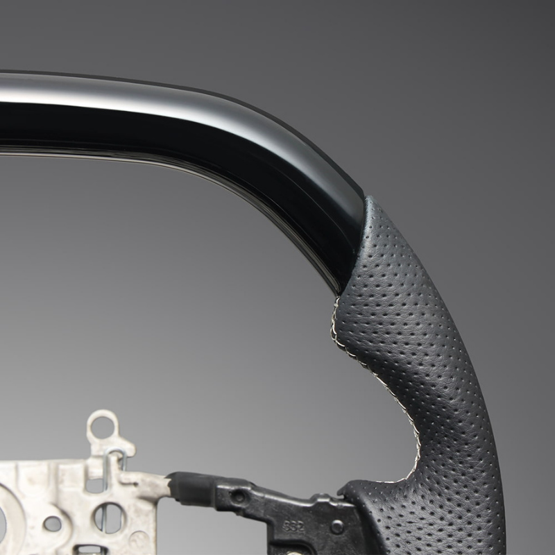 高品質の証ユーロステッチ採用 (ピアノブラックxシルバーステッチ) 純正交換ガングリップステアリング シビック FL1/4/5  R3/9- LS274