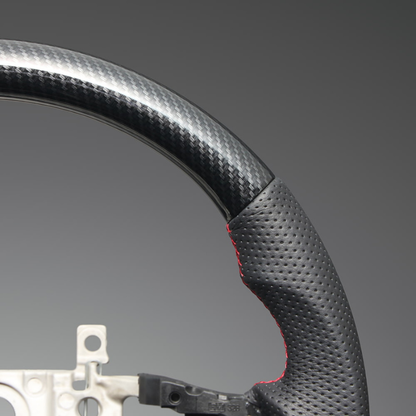 高品質の証ユーロステッチ採用 (カーボン調xレッドステッチ) 純正交換ガングリップステアリング N-BOX/N-BOXカスタム JF5/6 R5/10- LS276