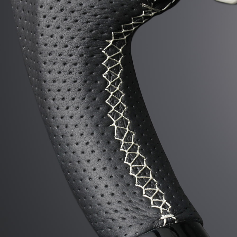 高品質の証ユーロステッチ採用 (ピアノブラックxシルバーステッチ) 純正交換ガングリップステアリング ソリオ/バンディット MA46S/MA36S  R2/1- LS281