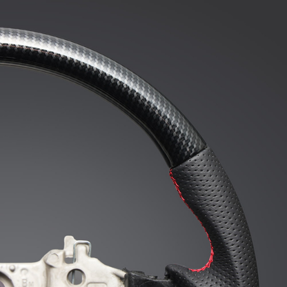 高品質の証ユーロステッチ採用 (カーボン調xレッドステッチ) 純正交換ガングリップステアリング スペーシア MK53 H29/12-R5/11 LS282