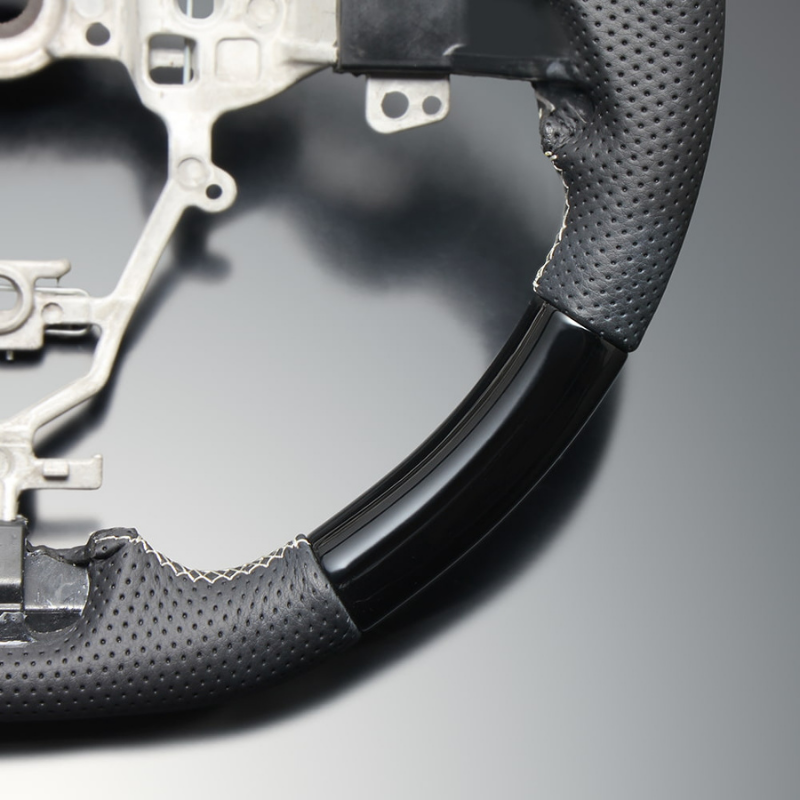 高品質の証ユーロステッチ採用 (ピアノブラックxシルバーステッチ) 純正交換ガングリップステアリング ジムニー/シエラ/ノマド JB64 H30/7- LS287