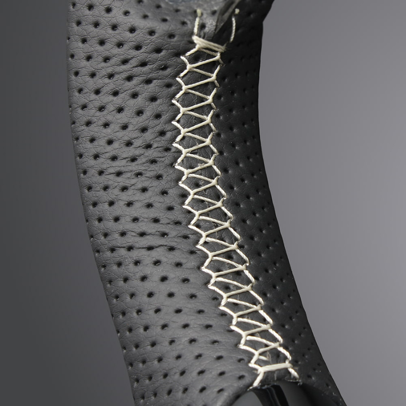 高品質の証ユーロステッチ採用 (ピアノブラックxシルバーステッチ) 純正交換ガングリップステアリング スイフト/スポーツ ZC/ZD系 H29/9- LS289