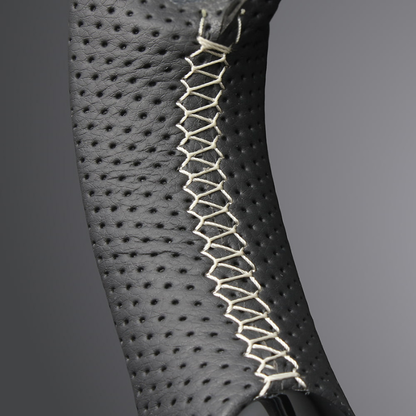 高品質の証ユーロステッチ採用 (ピアノブラックxシルバーステッチ) 純正交換ガングリップステアリング スイフト/スポーツ ZC/ZD系 H29/9- LS289