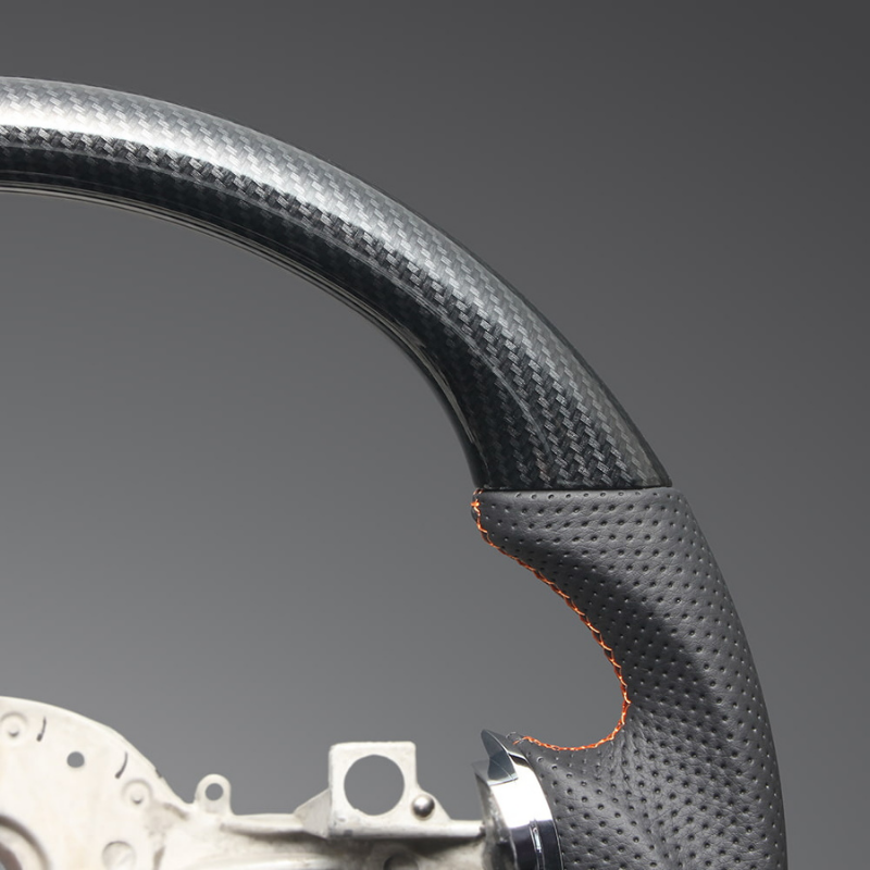 高品質の証ユーロステッチ採用 (カーボン調xオレンジステッチ) 純正交換ガングリップステアリング デリカD5 CV系 前期  H19/1-H30/12 LS296