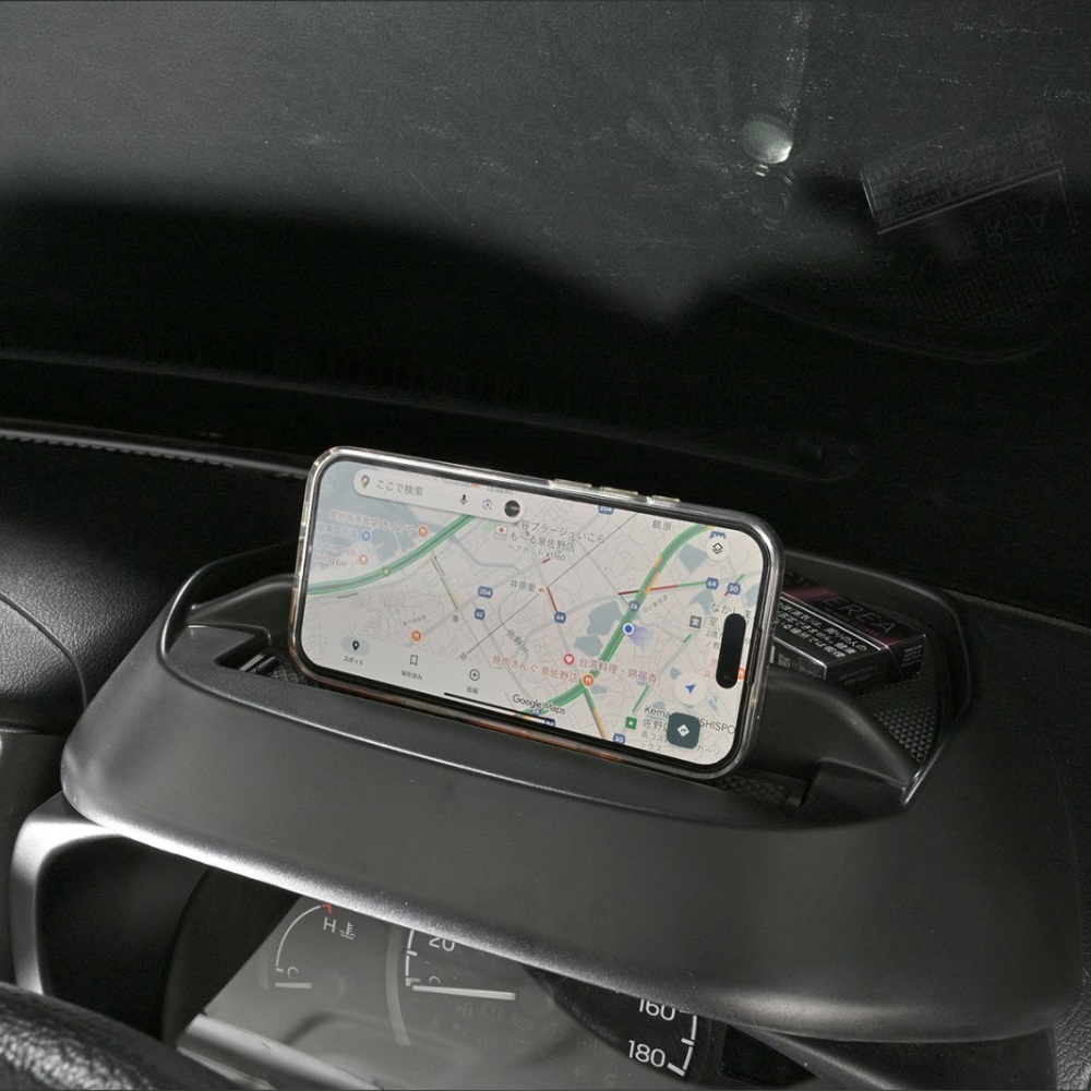 便利すぎる必須アイテム (ブラックゲルコート仕上げ) ダッシュボードスマホトレイ タウンエース S403 H20/2- WD105419 取付簡単 置くだけ