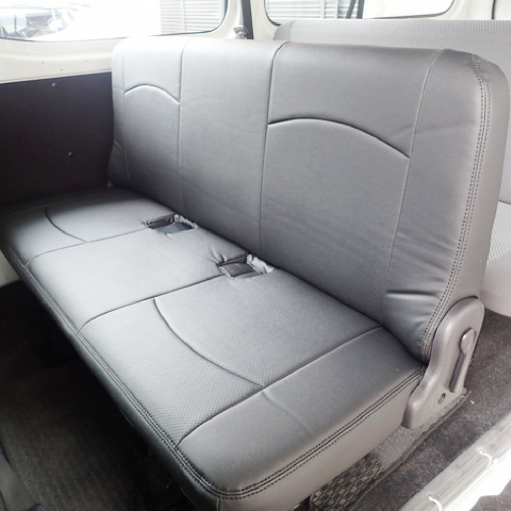 現行型 R7/12以降のNV200 (ブラック) シートカバーセット Clazzio Jr NV200 バネットワゴン M20 16X-3R R7/12- 3列シート/7人乗り用 EN-5216 新車に