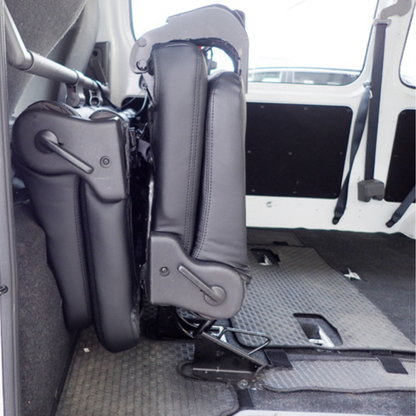 現行型 R7/12以降のNV200 (ブラック) シートカバーセット Clazzio Jr NV200 バネットワゴン M20 16X-3R R7/12- 3列シート/7人乗り用 EN-5216 新車に